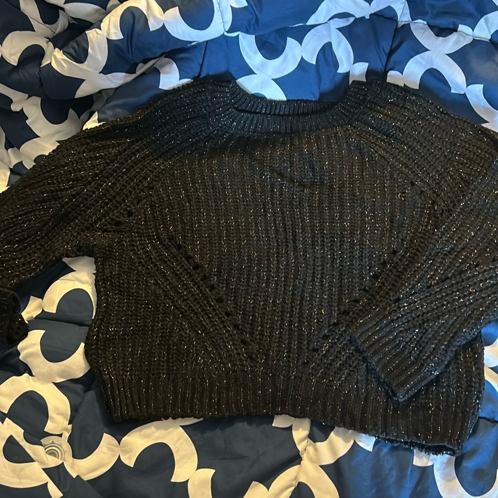 American Eagle black cropped keyhole back sweater